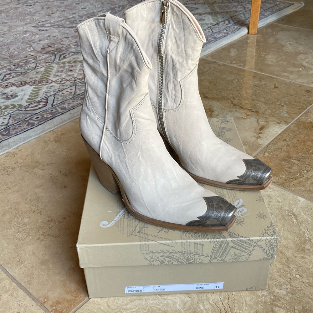 Free People Brayden Western Boot Leather Pewter Tip Ivory Bone Parker 39 or 8.5